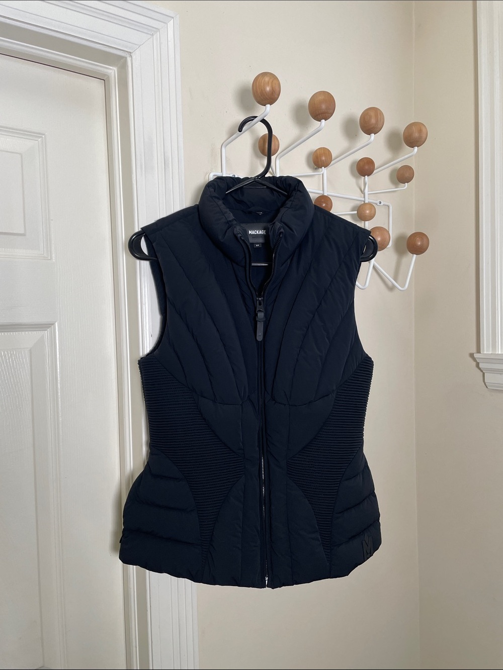 Mackage Quilted Puffer Zip Down Vest - Black - S